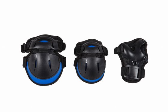 Black Roller Skating Protective Gear Relieves Pain From Impact